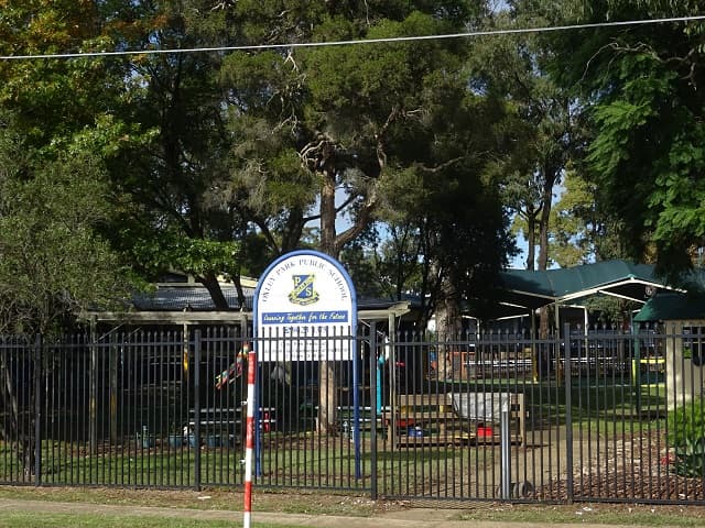 Oxley Park school