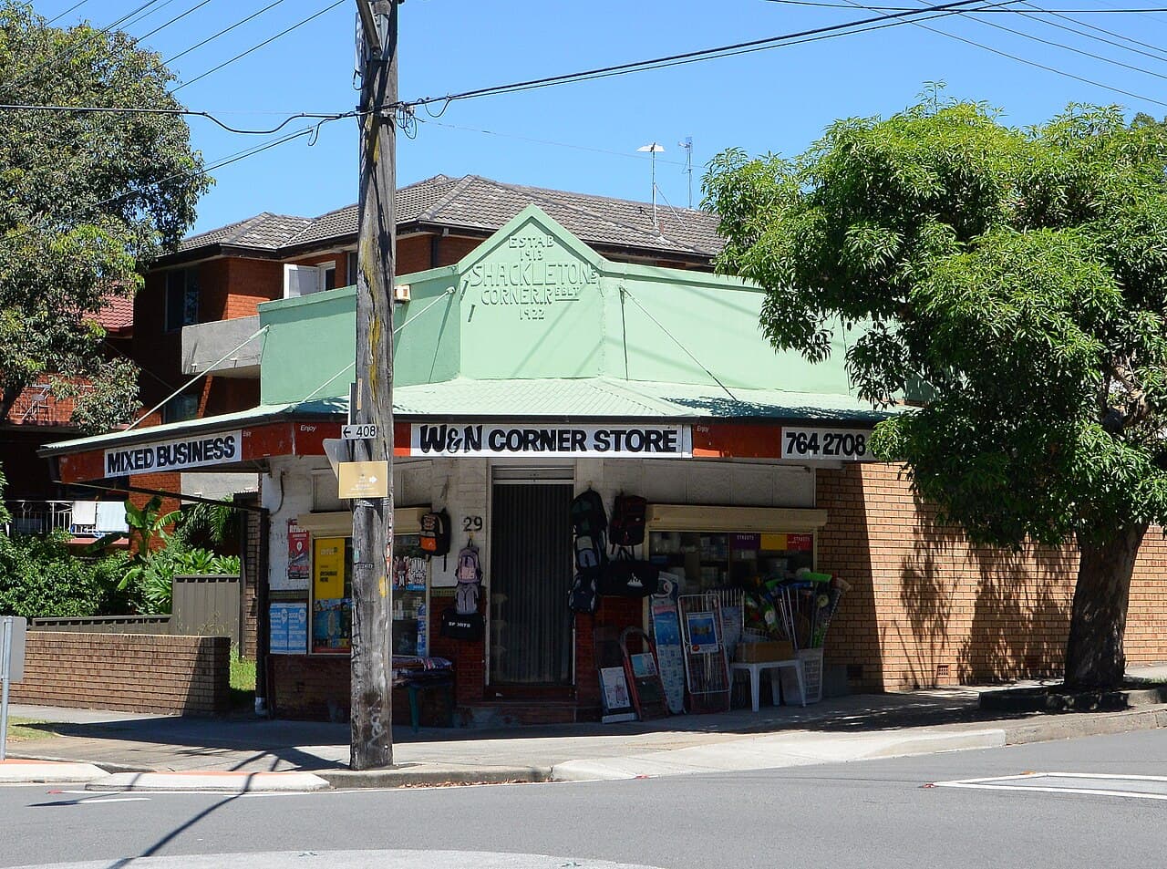 Shackletons Corner, Homebush West